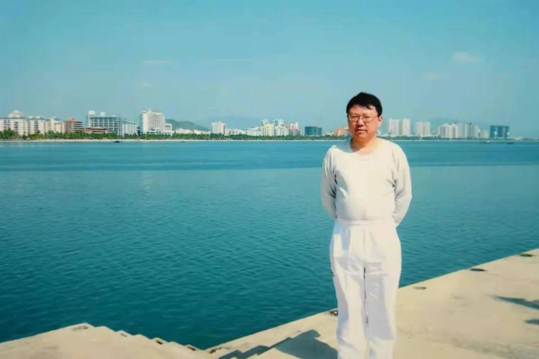 Luo Qinghe, an excellent teacher in Southern Guangdong Province: Lucky to know the Special Zone road for the first time, and dedicate himself to the tide